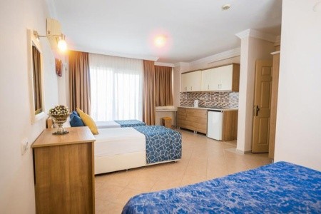 Catty Cats Garden - 38