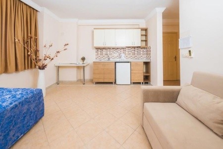 Catty Cats Garden - 40