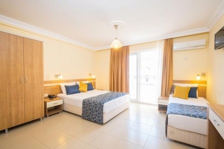 Catty Cats Garden - 41