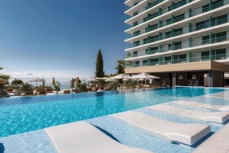 Chorvátsko Makarská riviéra Dalmacija Places Hotel By Valamar 13 dňový pobyt Polpenzia Letecky Letisko: Praha September 2025 (29/09/25-11/10/25)