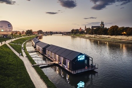 Poľsko Krakov New Port 9 dňový pobyt Raňajky Vlastná March 2027 (15/03/27-23/03/27)