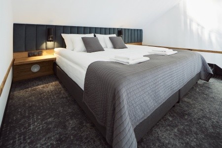 Poľsko Krakov New Port 9 dňový pobyt Raňajky Vlastná March 2027 (15/03/27-23/03/27)