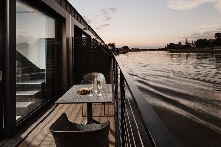 Poľsko Krakov New Port 9 dňový pobyt Raňajky Vlastná March 2027 (15/03/27-23/03/27)