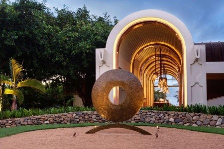 Outrigger Maurtius Beach Resort - 7