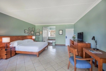 Outrigger Maurtius Beach Resort - 14