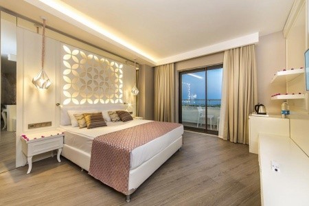 Diamond Premium & Spa - 18