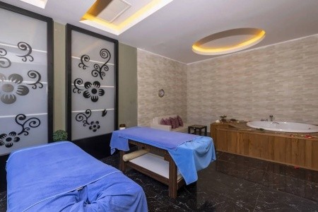 Port River Hotel & Spa - 24