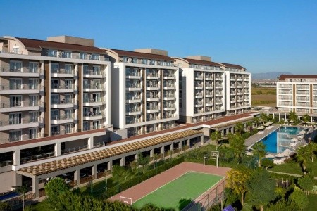 Greenwood Suites Resort - 3