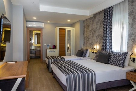 Greenwood Suites Resort - 16