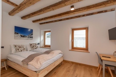 Ciesa Dela Maestra - 2