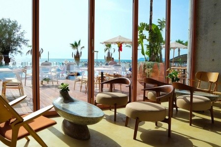 Albánie, Durrës, Epidamn White Sensation, za <span>34.159</span> Kč