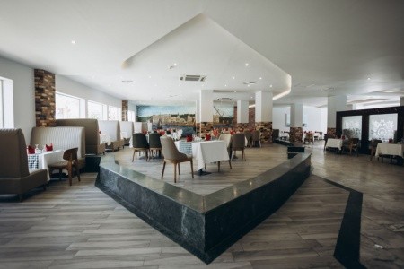 Egypt Hurghada Titanic Beach Spa & Aquapark 8 dňový pobyt Ultra All inclusive Letecky Letisko: Praha January 2026 (21/01/26-28/01/26)