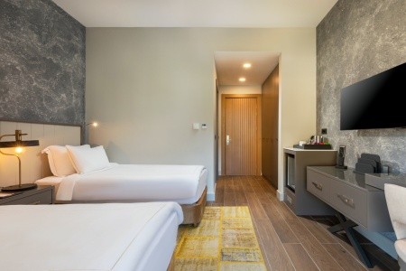 Unique Lifestyle Hotel - 76