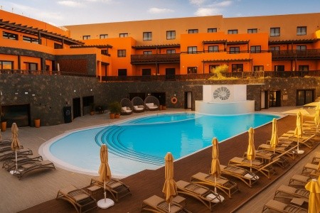 Arena Castillo Apartments - 29