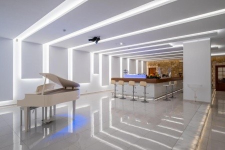 Mediterranean Beach Resort - 6