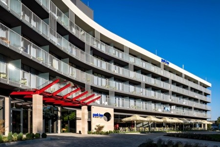 Maďarsko Západné Zadunajsko Park Inn By Radisson Zalakaros & Spa 5 dňový pobyt Light All inclusive Vlastná March 2026 (30/03/26- 3/04/26)
