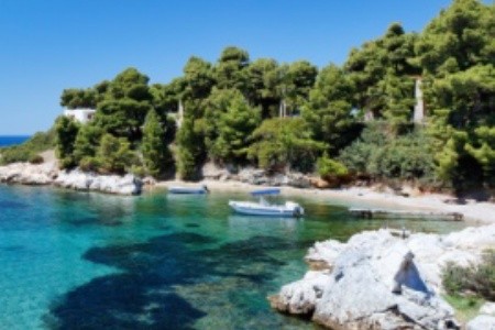 Vydejte se na Skyros, řecký ostrov divokých poníků a tymiánového medu