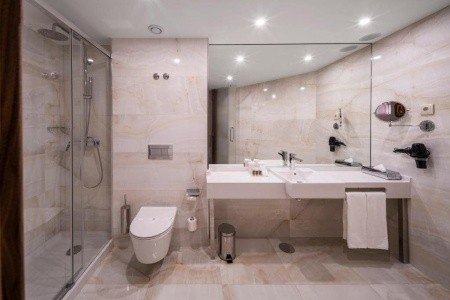 Portugalsko  Turim Oporto 5 dňový pobyt Raňajky Letecky Letisko: Praha November 2025 ( 9/11/25-13/11/25)