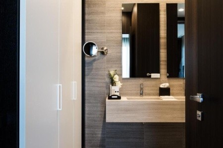 Intercontinental - 19