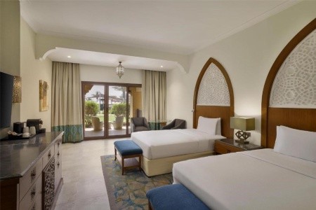 Doubletree By Hilton & Spa Marjan Island - 31