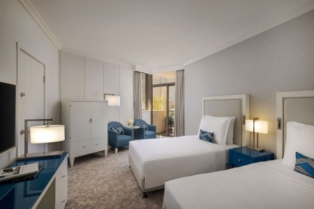 Spojené arabské emiráty Abu Dhabi Beach Rotana Hotel & Tower 6 dňový pobyt Polpenzia Letecky Letisko: Praha September 2026 (15/09/26-20/09/26)