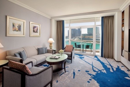 Spojené arabské emiráty Abu Dhabi Beach Rotana Hotel & Tower 6 dňový pobyt Polpenzia Letecky Letisko: Praha September 2026 (15/09/26-20/09/26)