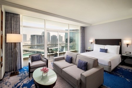 Spojené arabské emiráty Abu Dhabi Beach Rotana Hotel & Tower 6 dňový pobyt Polpenzia Letecky Letisko: Praha September 2026 (15/09/26-20/09/26)