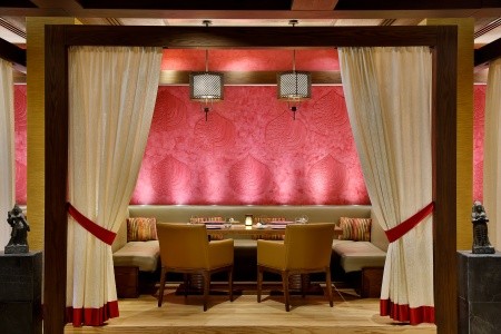 Spojené arabské emiráty Abu Dhabi Beach Rotana Hotel & Tower 6 dňový pobyt Polpenzia Letecky Letisko: Praha September 2026 (15/09/26-20/09/26)