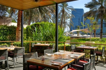 Spojené arabské emiráty Abu Dhabi Beach Rotana Hotel & Tower 6 dňový pobyt Polpenzia Letecky Letisko: Praha September 2026 (15/09/26-20/09/26)