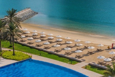 Spojené arabské emiráty Abu Dhabi Beach Rotana Hotel & Tower 6 dňový pobyt Polpenzia Letecky Letisko: Praha September 2026 (15/09/26-20/09/26)