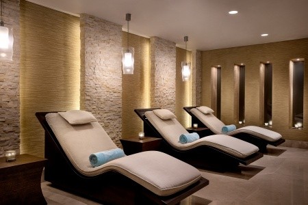 Spojené arabské emiráty Abu Dhabi Beach Rotana Hotel & Tower 6 dňový pobyt Polpenzia Letecky Letisko: Praha September 2026 (15/09/26-20/09/26)