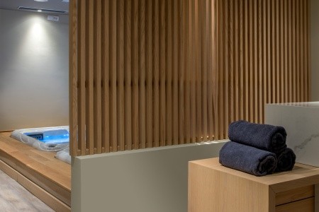 Ikones Seafront Luxury Suites - 34