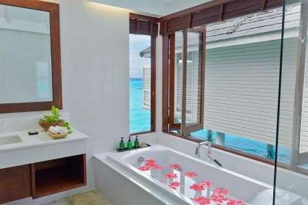 Maldivy Severný Atol Male Summer Island Maldives 14 dňový pobyt Polpenzia Letecky Letisko: Praha February 2026 (11/02/26-24/02/26)