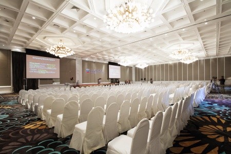 Thajsko Bangkok Centara Grand At Central Plaza Ladprao 13 dňový pobyt Raňajky Letecky Letisko: Praha August 2026 ( 4/08/26-16/08/26)