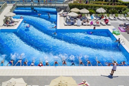 Royal Holiday Palace - 6