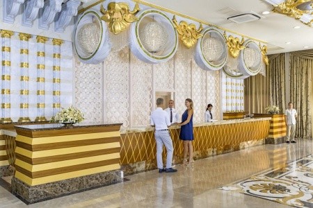 Royal Holiday Palace - 8