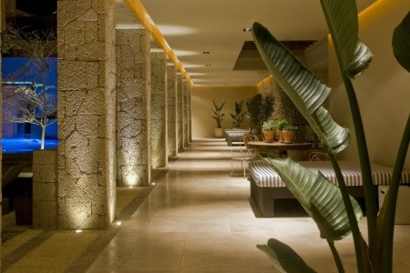 Kanárske ostrovy Tenerife Gran Bahia Del Duque Resort 6 dňový pobyt Raňajky Letecky Letisko: Budapešť August 2026 (12/08/26-17/08/26)