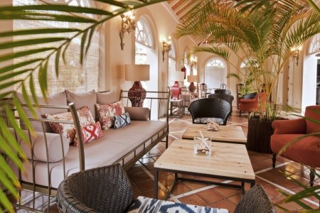 Kanárske ostrovy Tenerife Gran Bahia Del Duque Resort 6 dňový pobyt Raňajky Letecky Letisko: Budapešť August 2026 (12/08/26-17/08/26)