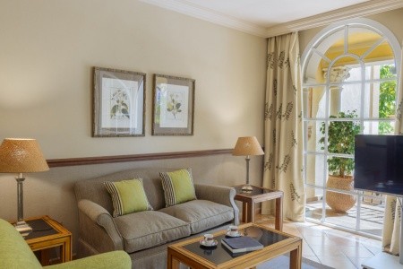 Kanárske ostrovy Tenerife Bahía Del Duque Las Villas 4 dňový pobyt Raňajky Letecky Letisko: Budapešť May 2026 (24/05/26-27/05/26)