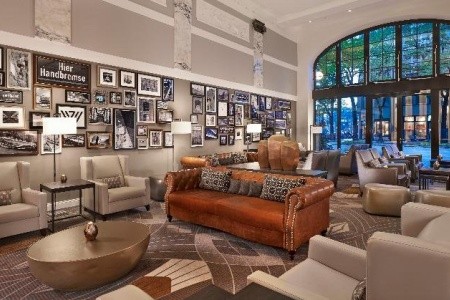 Reichshof Hamburg, Curio Collection By Hilton - 4