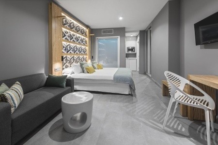 Kanárske ostrovy Tenerife Atlantic Mirage Suites & Spa 6 dňový pobyt Polpenzia Letecky Letisko: Budapešť July 2026 ( 5/07/26-10/07/26)