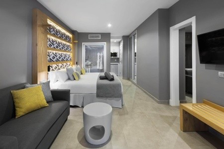 Kanárske ostrovy Tenerife Atlantic Mirage Suites & Spa 6 dňový pobyt Polpenzia Letecky Letisko: Budapešť July 2026 ( 5/07/26-10/07/26)