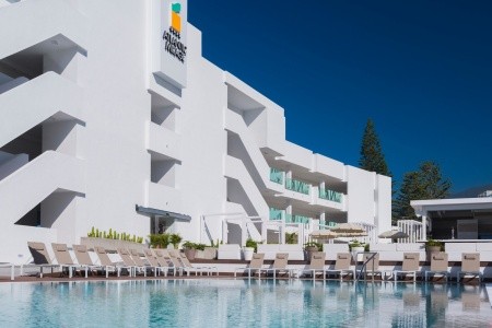 Kanárske ostrovy Tenerife Atlantic Mirage Suites & Spa 6 dňový pobyt Polpenzia Letecky Letisko: Budapešť July 2026 ( 5/07/26-10/07/26)