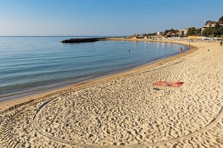 Bulharsko Nesebar Aqua Paradise Resort 11 dňový pobyt All Inclusive Letecky Letisko: Praha August 2026 ( 2/08/26-12/08/26)