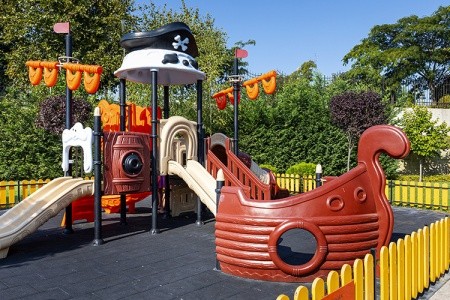 Bulharsko Nesebar Aqua Paradise Resort 11 dňový pobyt All Inclusive Letecky Letisko: Praha August 2026 ( 2/08/26-12/08/26)