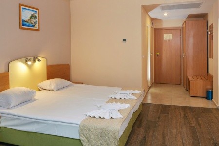 Bulharsko Slnečné Pobrežie Diamond 10 dňový pobyt All Inclusive Letecky Letisko: Praha June 2026 ( 7/06/26-16/06/26)