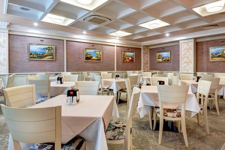 Bulharsko Prímorsko Siena Palace 13 dňový pobyt Raňajky Letecky Letisko: Praha June 2026 (22/06/26- 4/07/26)