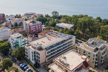 Bulharsko Prímorsko Cinema 4 dňový pobyt Polpenzia Letecky Letisko: Praha August 2026 (10/08/26-13/08/26)