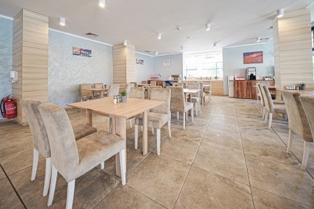 Bulharsko Prímorsko Cinema 4 dňový pobyt Polpenzia Letecky Letisko: Praha August 2026 (10/08/26-13/08/26)