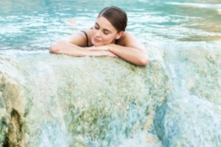 Objevte kouzlo wellness: termální lázně a horké prameny v Evropě